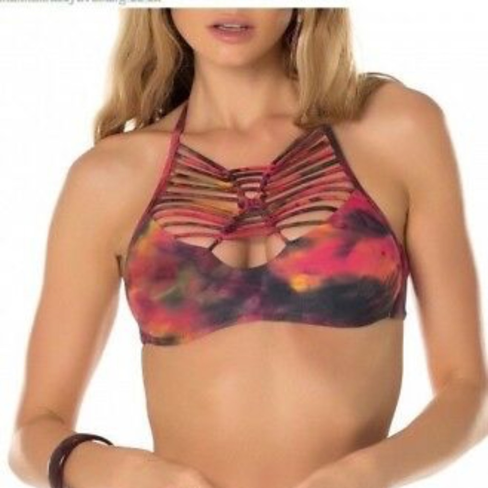 BECCA LARGE CHAKRA TOP